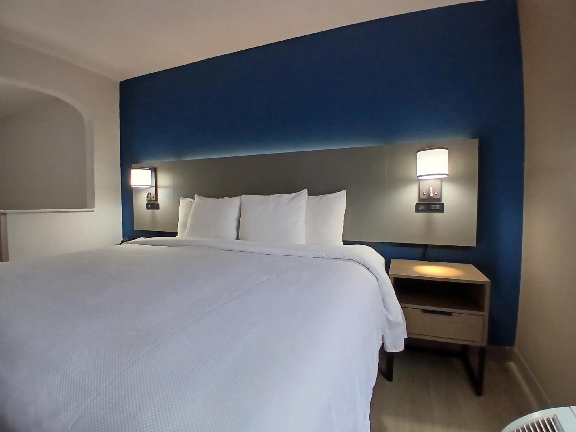 Comfort Inn Near Downtown & Blue Ridge Pkwy Marion Exteriör bild