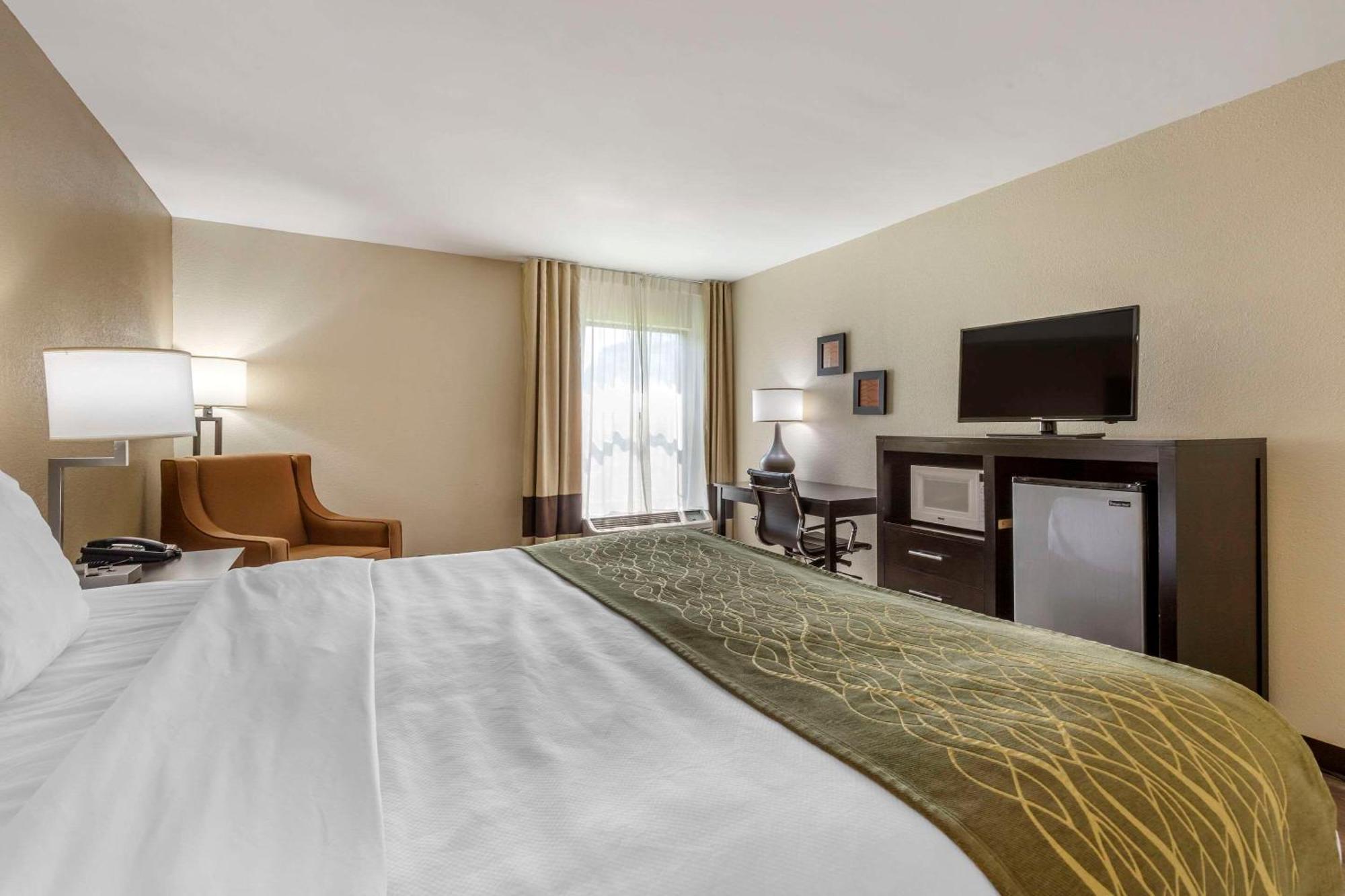 Comfort Inn Near Downtown & Blue Ridge Pkwy Marion Exteriör bild