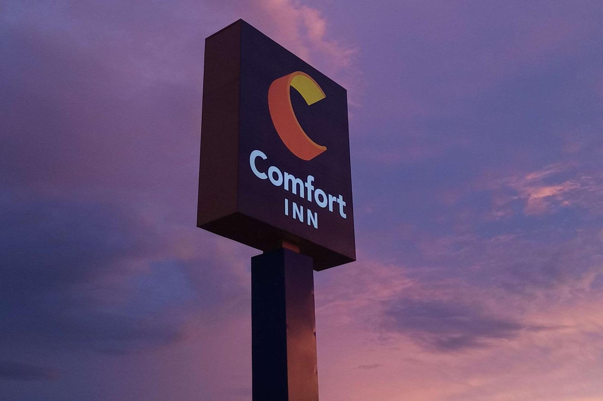 Comfort Inn Near Downtown & Blue Ridge Pkwy Marion Exteriör bild